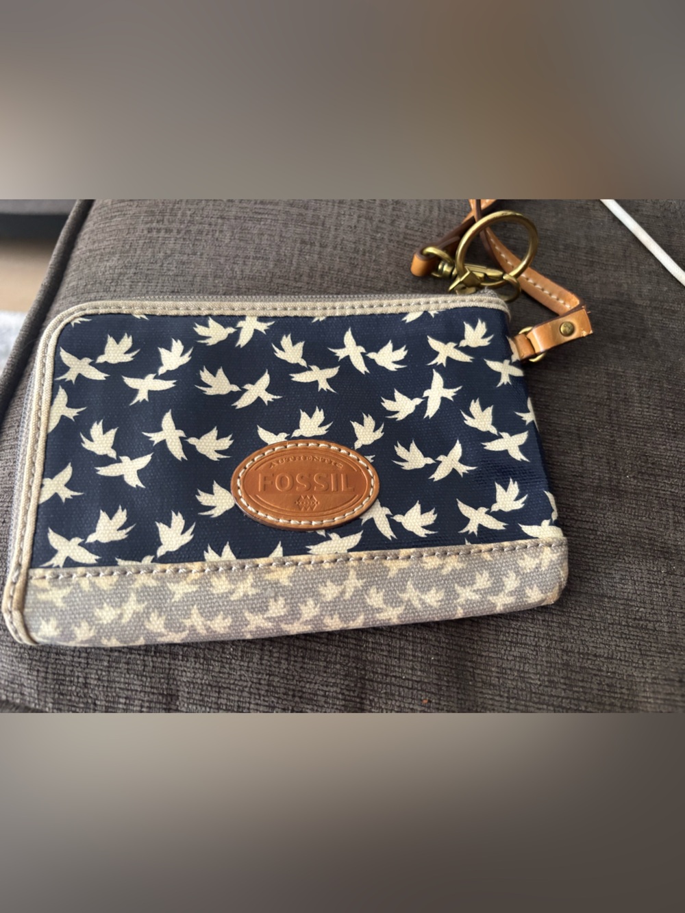 Fossil  Blue and Cream Bird Pattern Wallet/clutch/wristlet